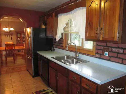 8829 Crabb, Temperance, MI 48182 photo 12