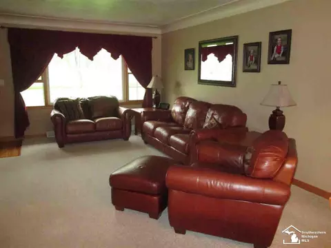 8829 Crabb, Temperance, MI 48182 photo 9