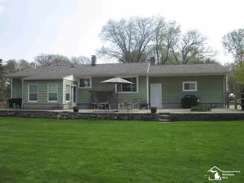 8829 Crabb, Temperance, MI 48182 photo 3
