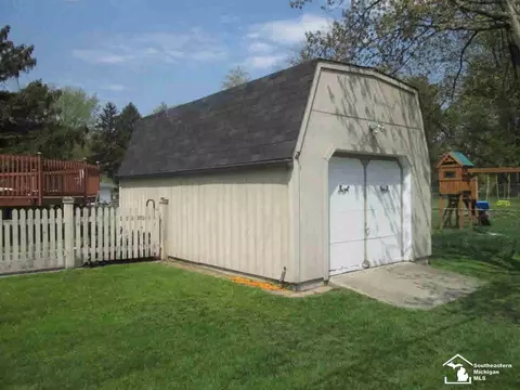 8829 Crabb, Temperance, MI 48182 photo 7