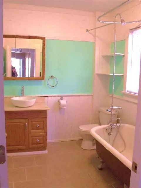 912 First, Jackson, MI 49203 photo 2