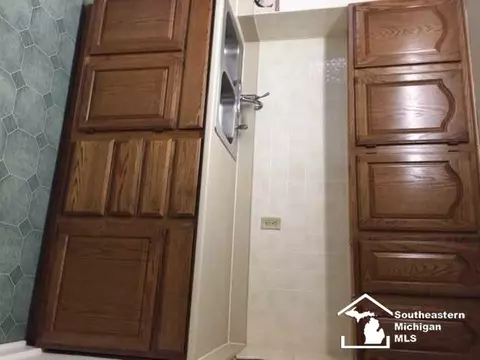 433 Arbor, Monroe, MI 48162 photo 10
