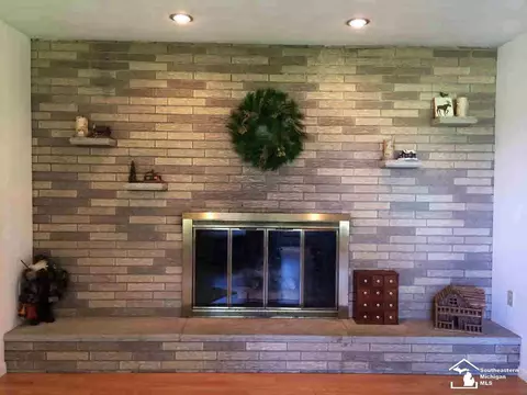 2739 Nadeau, Monroe, MI 48162 photo 3