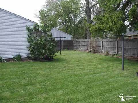 1450 W Samaria, Temperance, MI 48182 photo 5