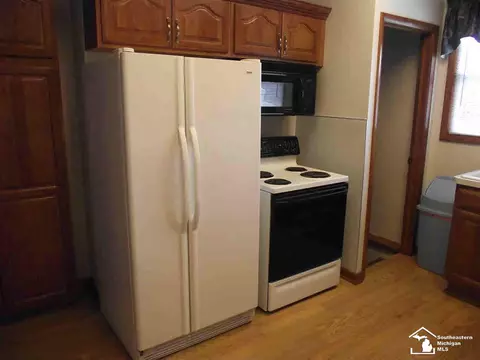 1450 W Samaria, Temperance, MI 48182 photo 4