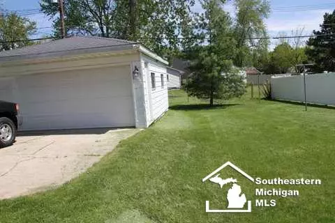 1858 Huron, Monroe, MI 48161 photo 13