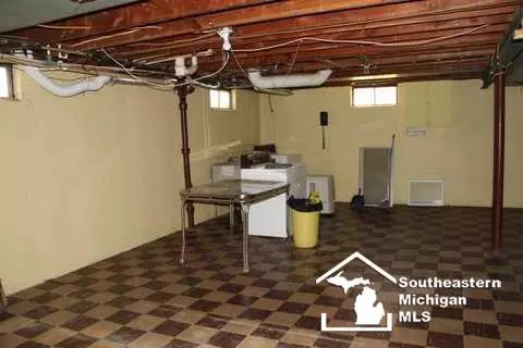 1858 Huron, Monroe, MI 48161 photo 11