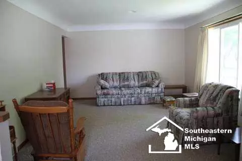 1858 Huron, Monroe, MI 48161 photo 2
