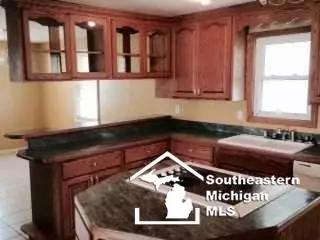 6865 N Monroe, Monroe, MI 48162 photo 5