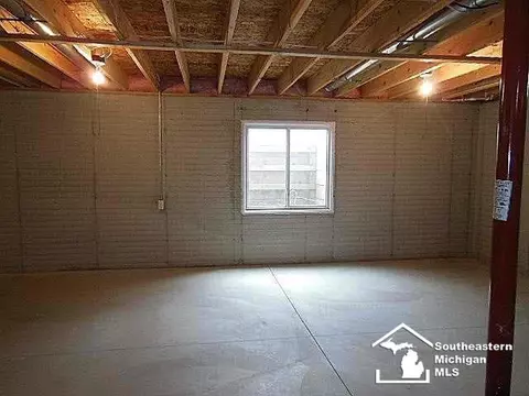 686 Webber, Temperance, MI 48182 photo 16