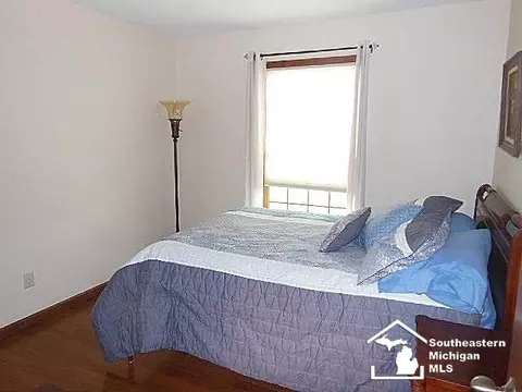 686 Webber, Temperance, MI 48182 photo 12