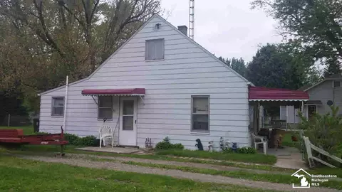 1761 Hemlock, Monroe, MI 48162 photo 2
