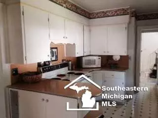 472 N Macomb, Monroe, MI 48162 photo 6