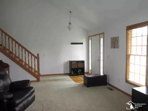 566 Webber, Temperance, MI 48182 photo 6