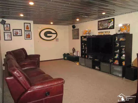 566 Webber, Temperance, MI 48182 photo 22