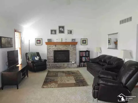 566 Webber, Temperance, MI 48182 photo 7