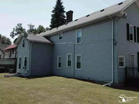132 Tremont, Monroe, MI 48162 photo 4