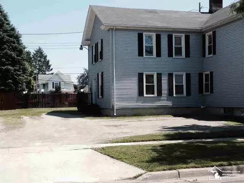 132 Tremont, Monroe, MI 48162 photo 3