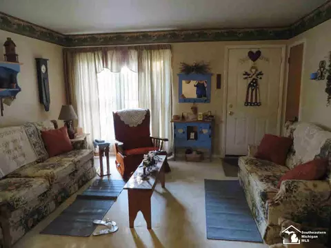 312 Theodore, Monroe, MI 48162 photo 3