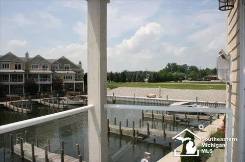 3150 Charme Hbr, Monroe, MI 48162 photo 12