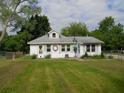 822 Whitney, Jackson, MI 49202 photo 1