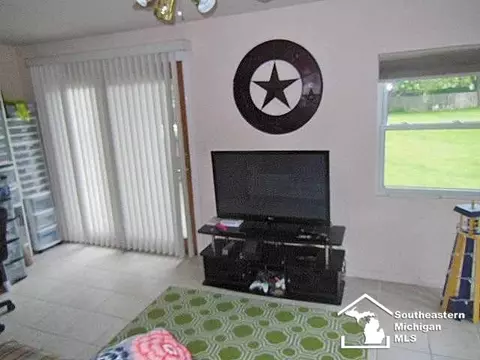 8809 Crabb, Temperance, MI 48182 photo 13