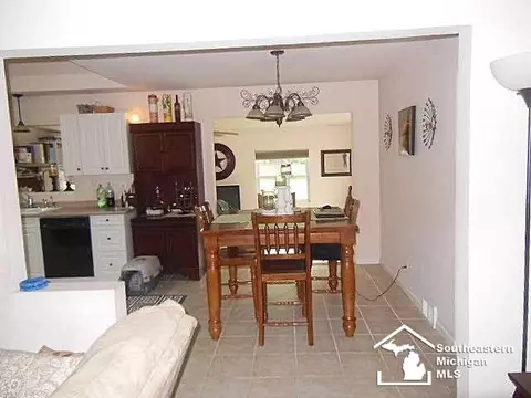 8809 Crabb, Temperance, MI 48182 photo 11