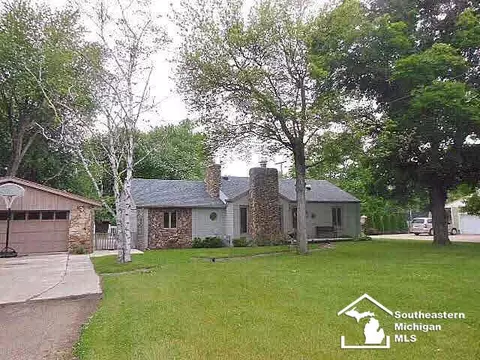 8809 Crabb, Temperance, MI 48182 photo 1