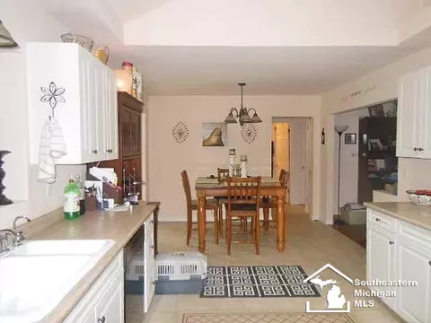8809 Crabb, Temperance, MI 48182 photo 10