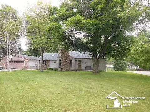 8809 Crabb, Temperance, MI 48182 photo 2