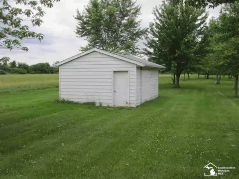 2730 Nadeau, Monroe, MI 48162 photo 4