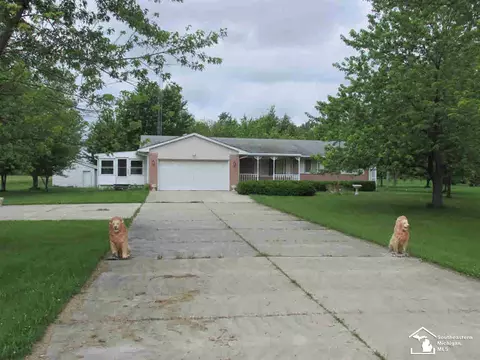 2730 Nadeau, Monroe, MI 48162 photo 2