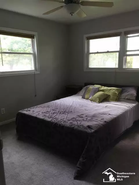 10815 Secor, Temperance, MI 48182 photo 7