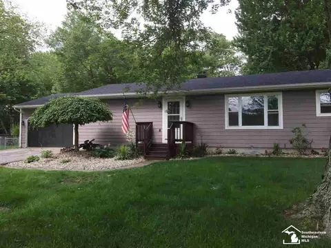 10815 Secor, Temperance, MI 48182 photo 1
