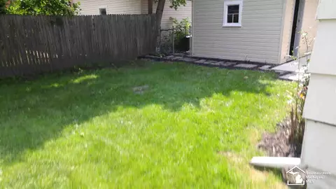 202 Tremont, Monroe, MI 48162 photo 4