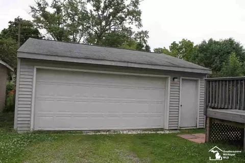430 Sackett, Monroe, MI 48161 photo 14