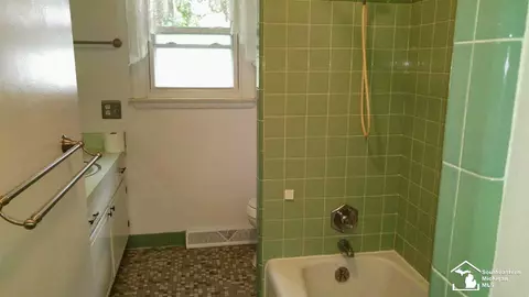 328 Ash, Carleton, MI 48117 photo 5