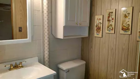 328 Ash, Carleton, MI 48117 photo 9