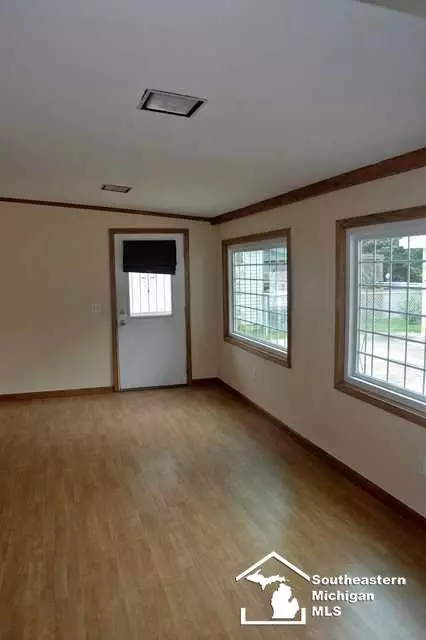 739 Mildred, Temperance, MI 48182 photo 5