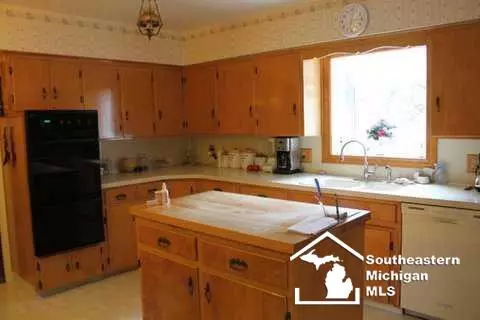 905 Wolverine, Monroe, MI 48161 photo 9