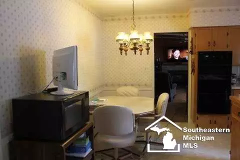 905 Wolverine, Monroe, MI 48161 photo 10