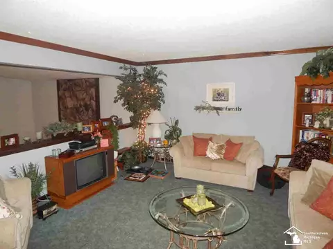 1425 Longfellow, Temperance, MI 48182 photo 5