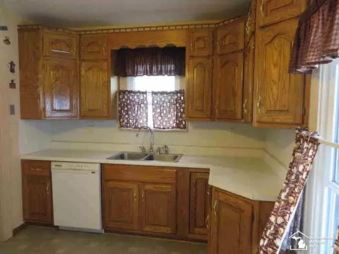 531 E Fifth, Monroe, MI 48161 photo 3
