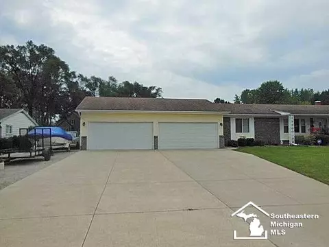 1733 Heather, Temperance, MI 48182 photo 2
