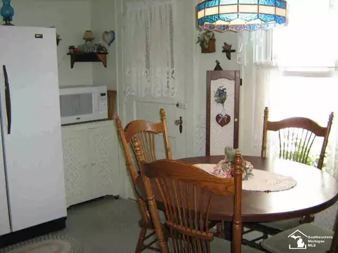 533 E Fifth, Monroe, MI 48161 photo 5