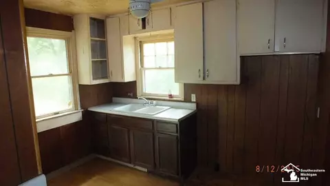 785 Mildred, Temperance, MI 48182 photo 5