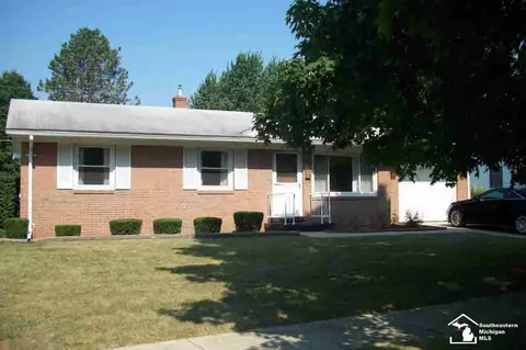1117 Mccormick, Monroe, MI 48162 photo 2