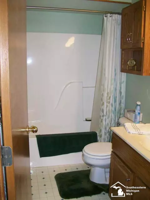 7333 Silo, Temperance, MI 48182 photo 9