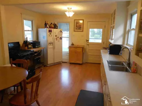 805 Harrison, Monroe, MI 48161 photo 9