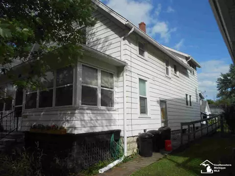 805 Harrison, Monroe, MI 48161 photo 2